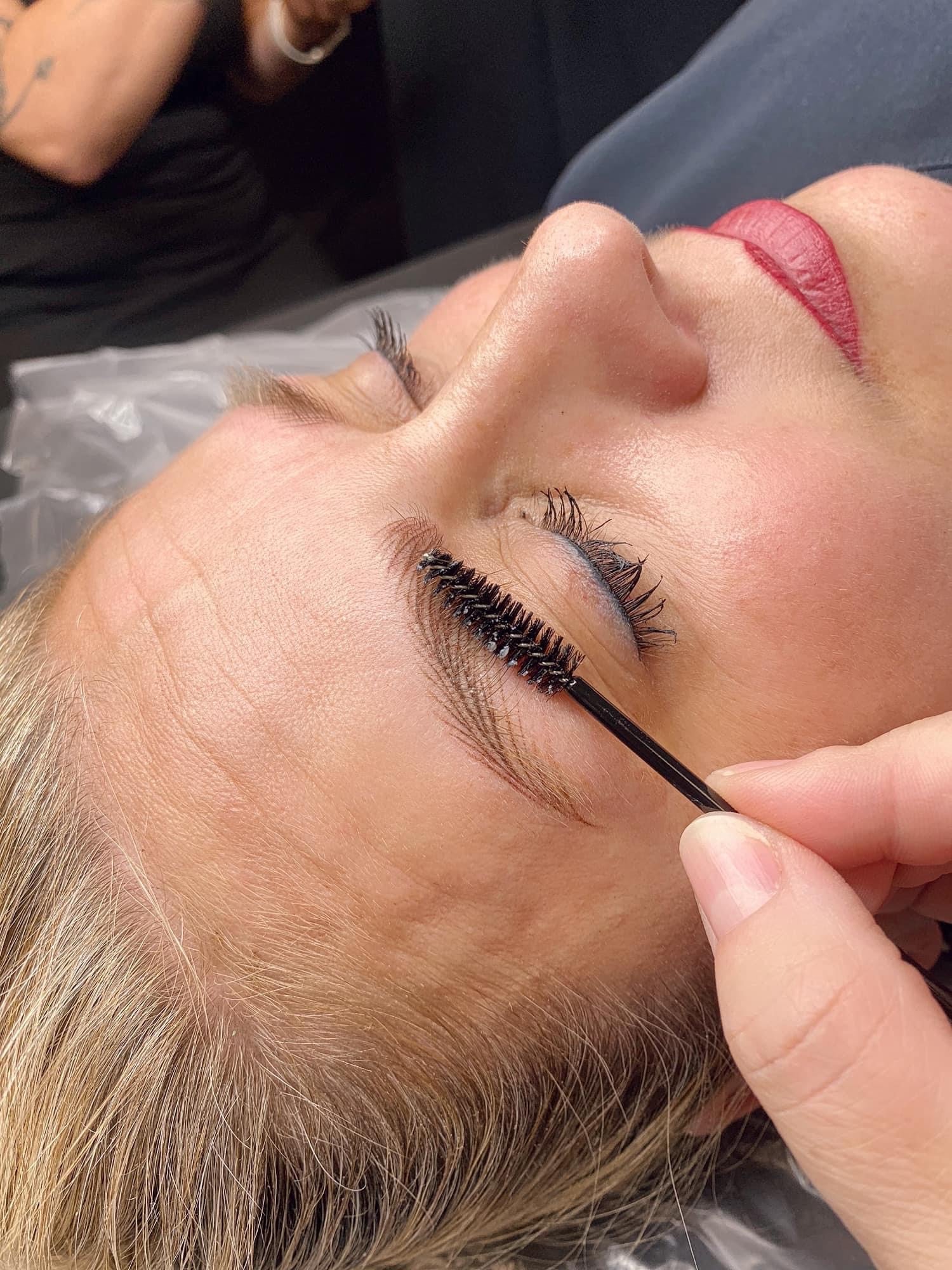 Sourcils avec Chantale